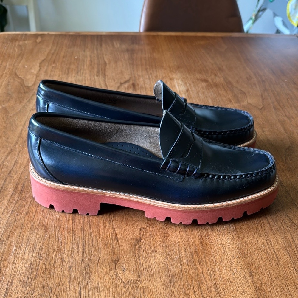 G.H. Bass & Co. Navy Blue Leather Weejuns Penny Loafers with Red Soles NWB - Picture 3 of 9